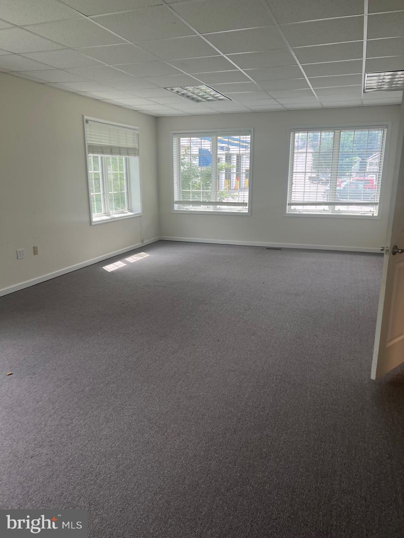 225 E Pall Mall St Property Photo 7