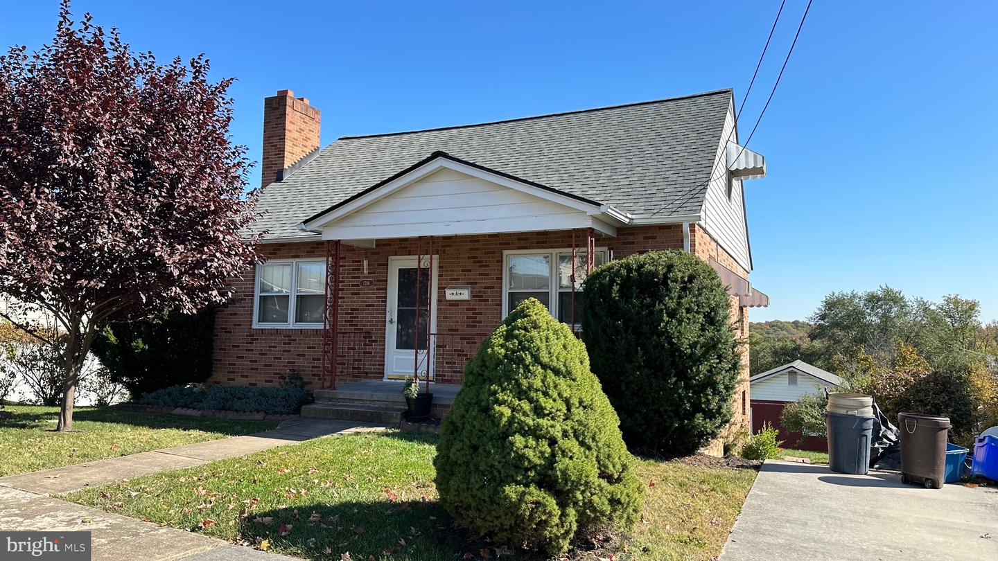 1316 Commerce St Property Photo
