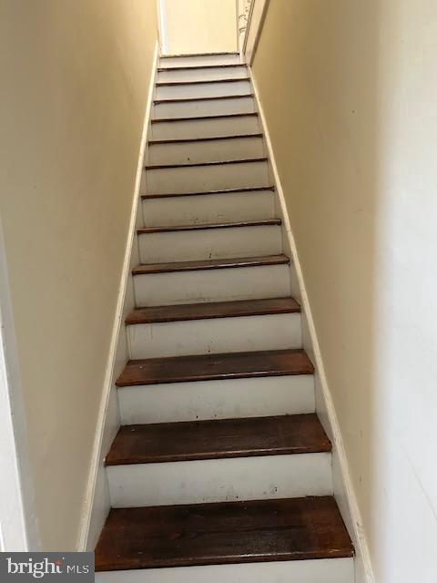 113 Kent Property Photo 6