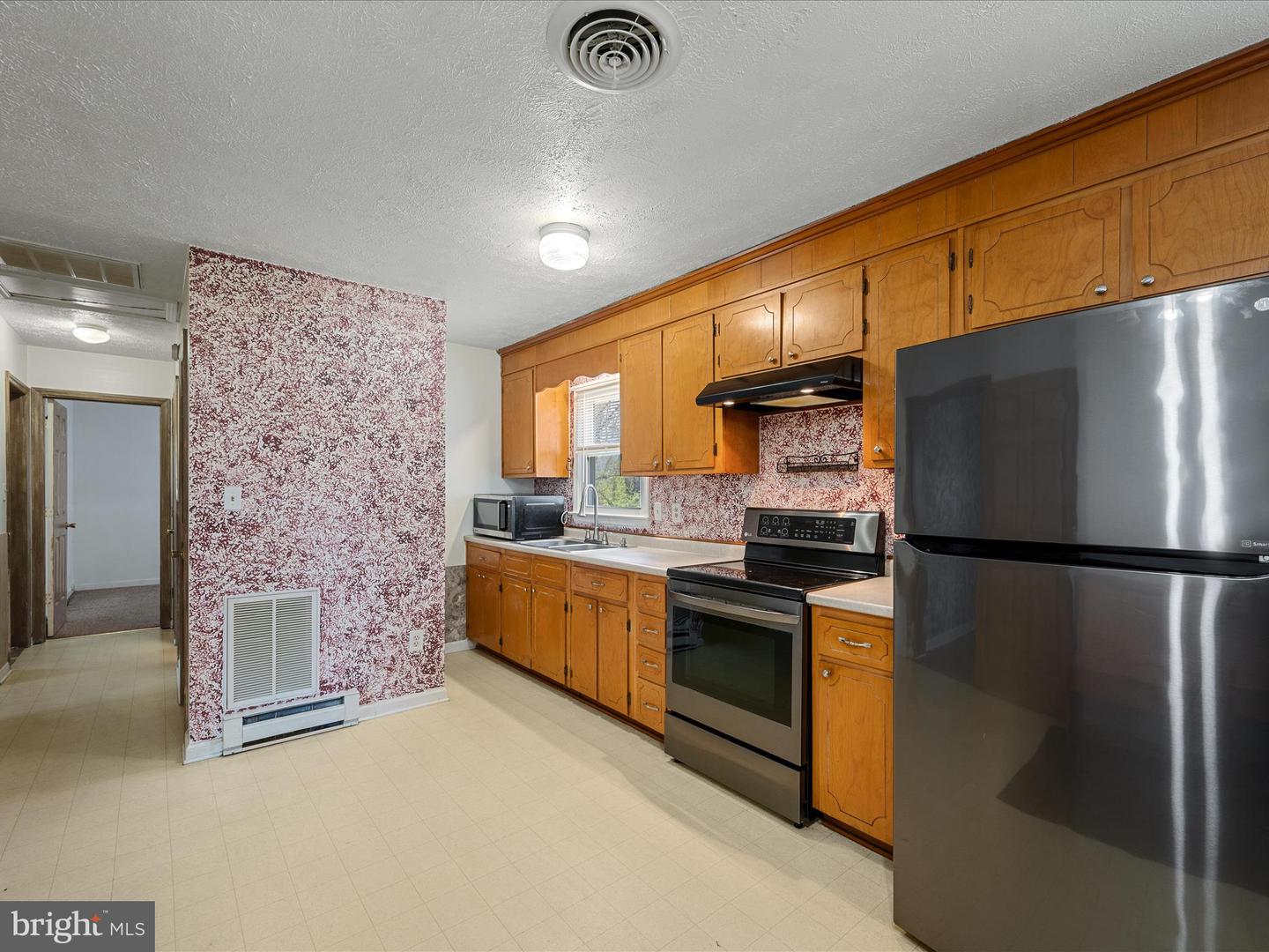 2301 Tower Ave Property Photo 11