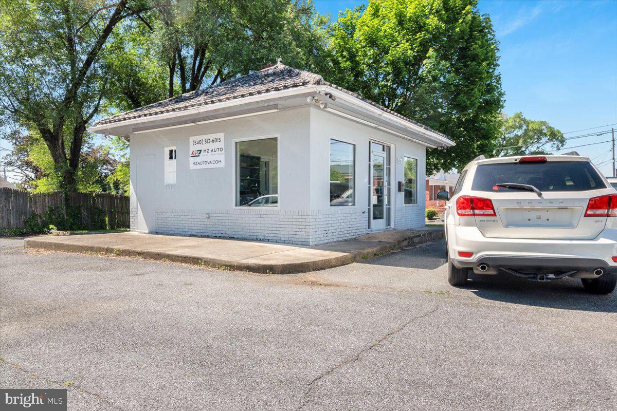 1726 Valley Ave Property Photo 10