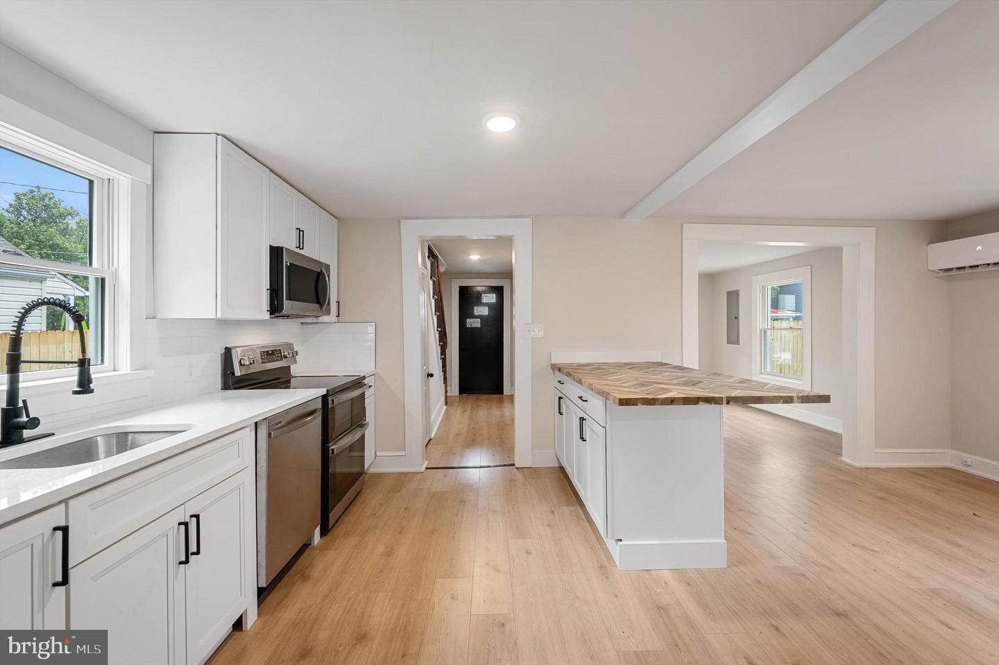 553 Highland Ave Property Photo 1