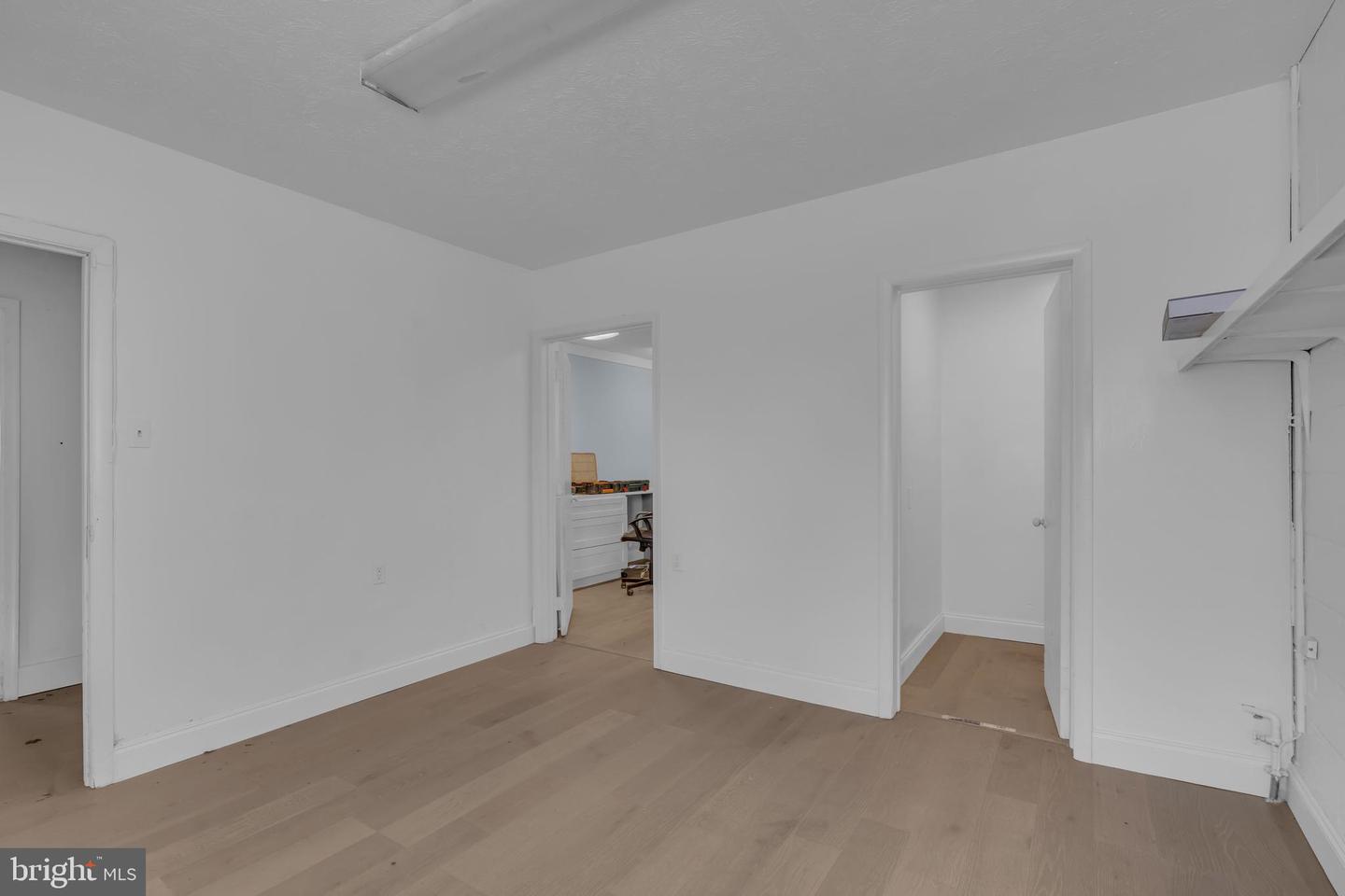 449 N Cameron St Property Photo 6