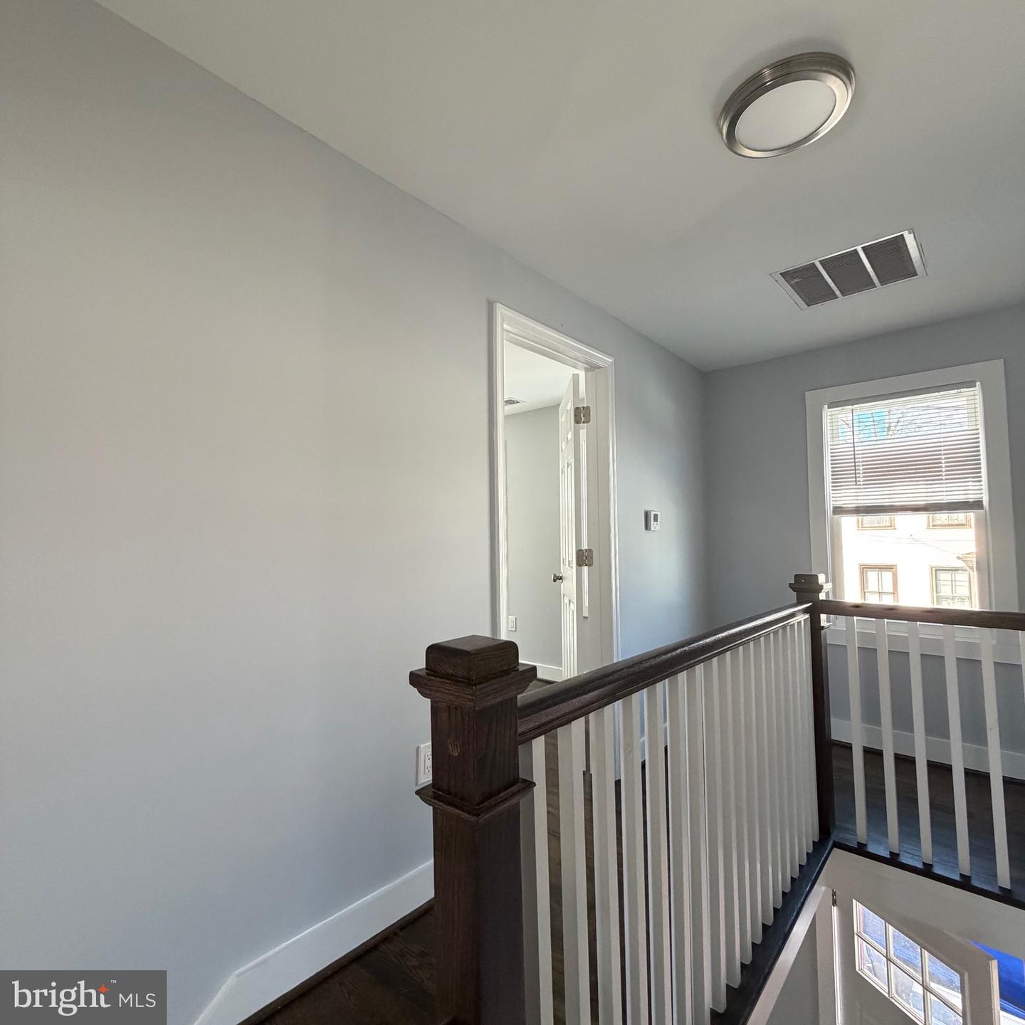 115 E Monmouth St Property Photo 12