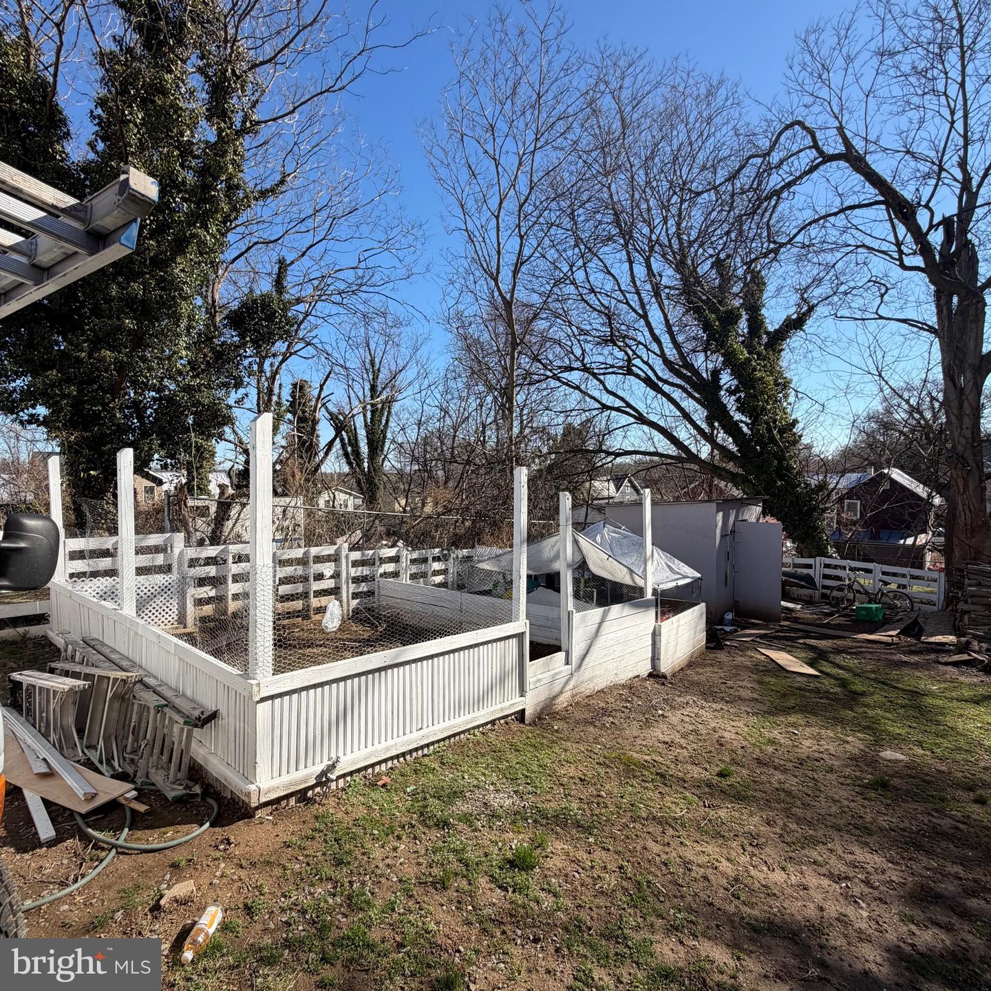 115 E Monmouth St Property Photo 26