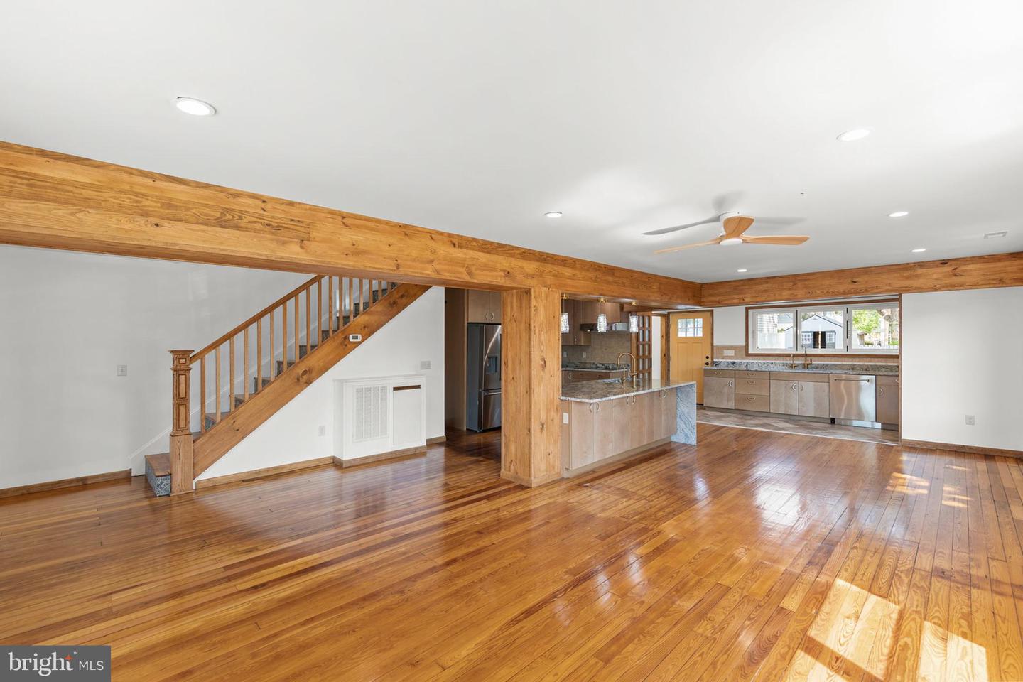 112 W Germain St Property Photo 4