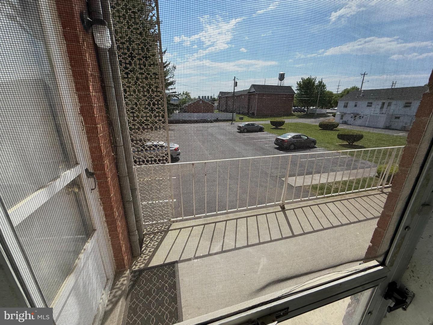 2256 Roosevelt Blvd Property Photo 4