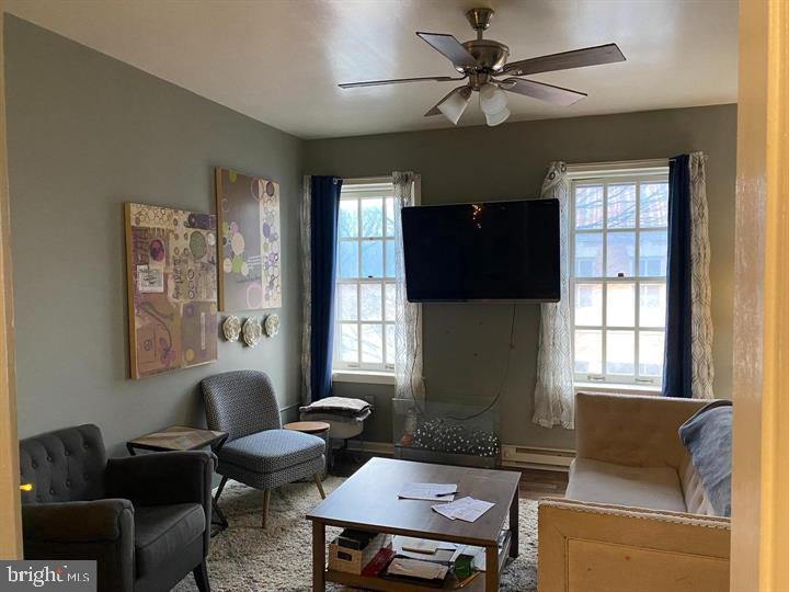 44 S Loudoun St #12 Property Photo 3
