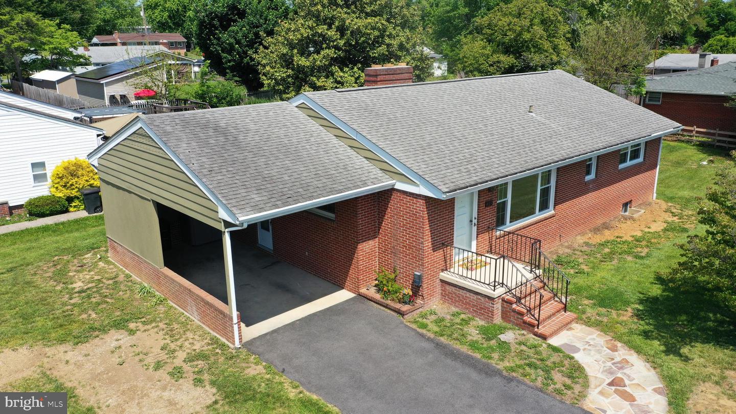 437 Beechcroft Rd Property Photo 1