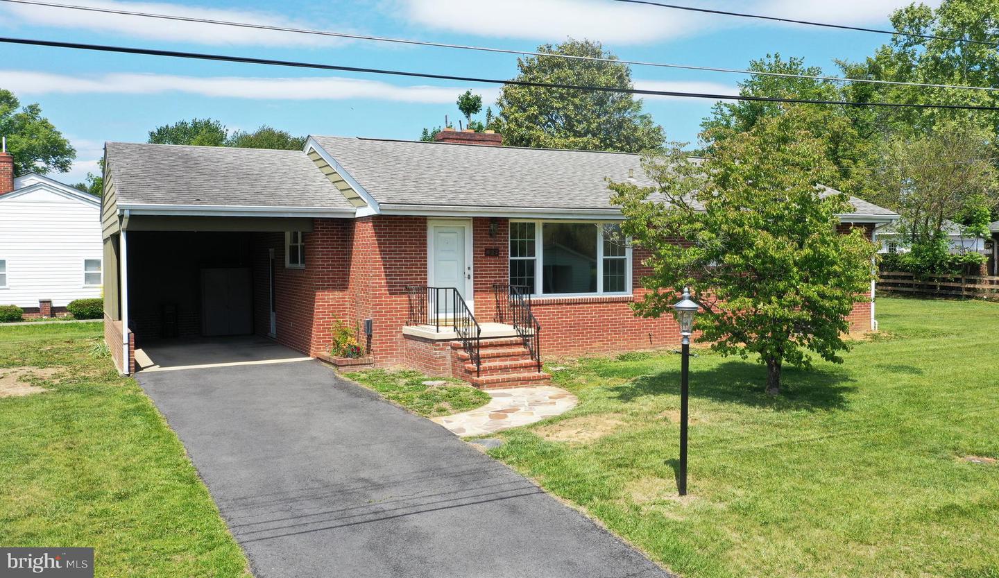 437 Beechcroft Rd Property Photo 6