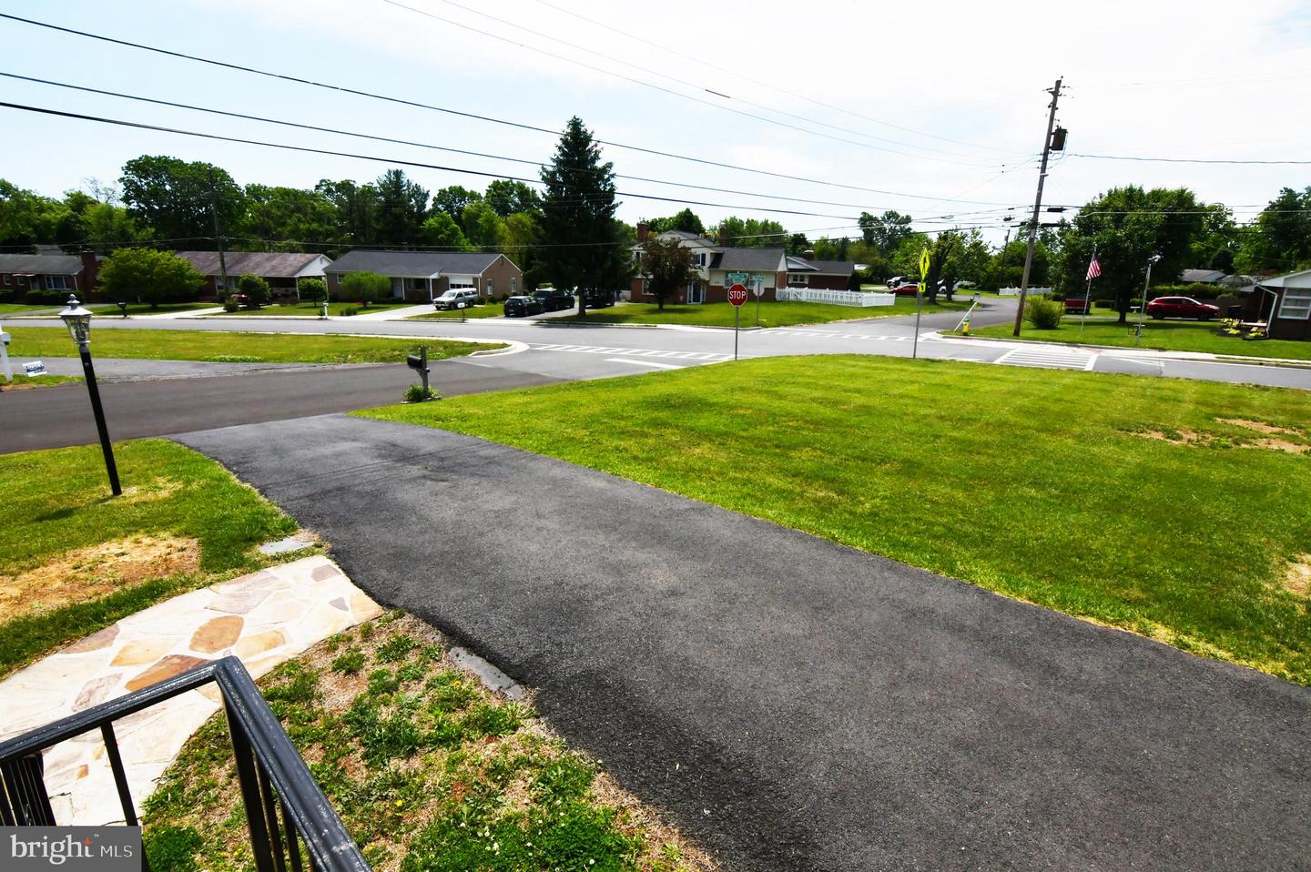 437 Beechcroft Rd Property Photo 10