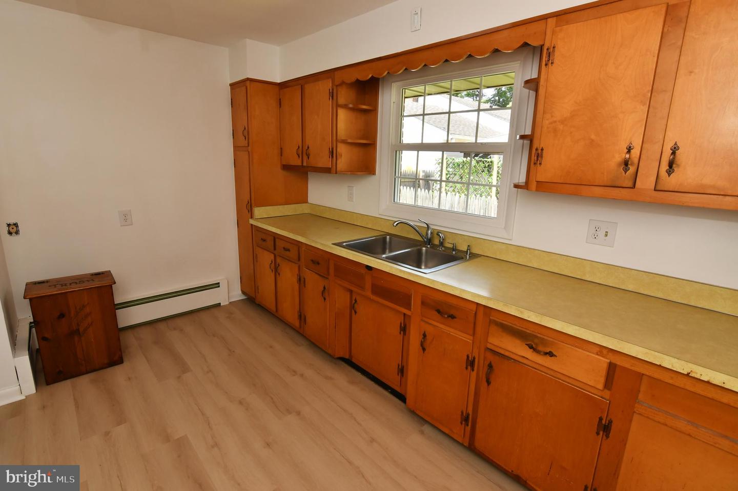 437 Beechcroft Rd Property Photo 16