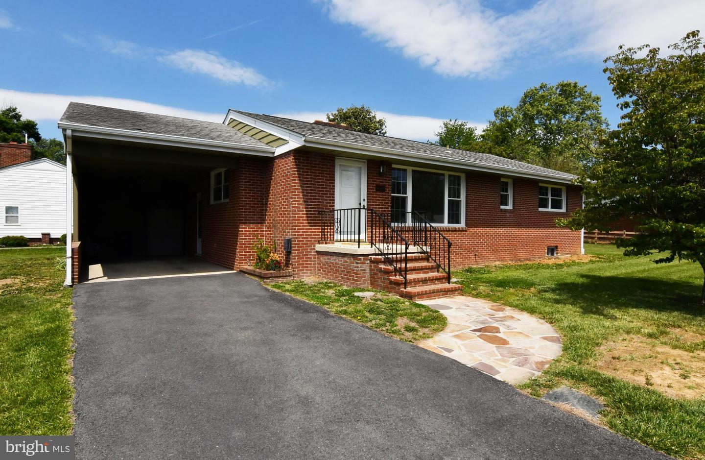 437 Beechcroft Rd Property Photo 48