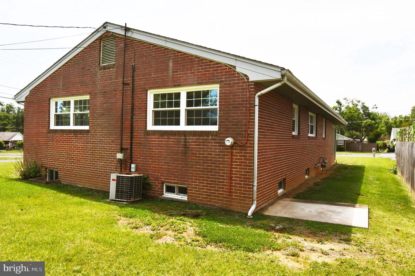 437 Beechcroft Rd Property Photo 49