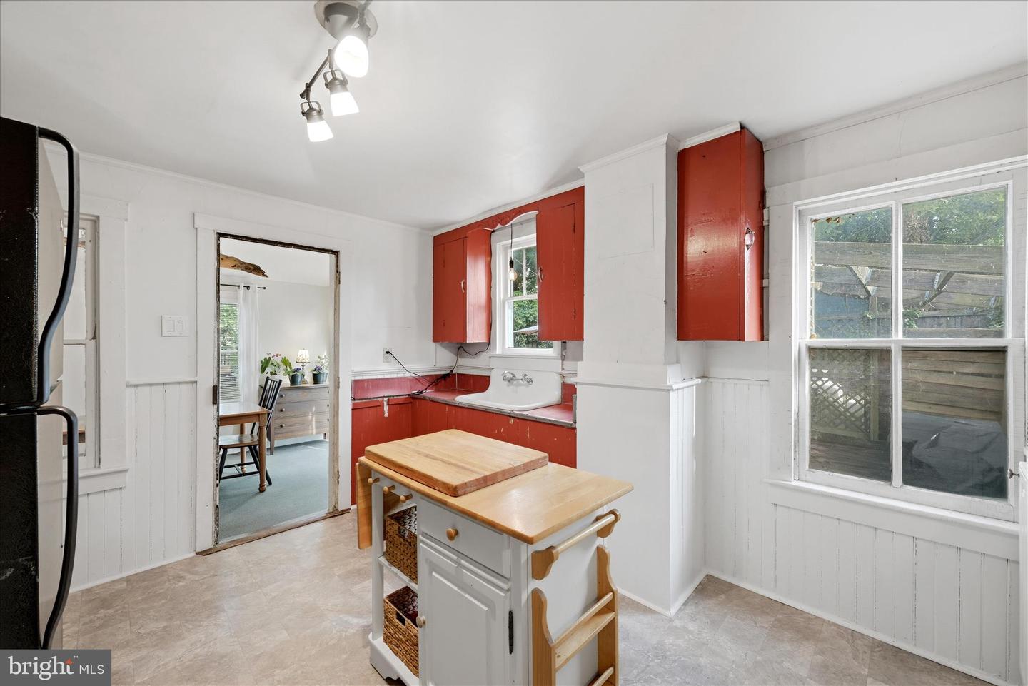 11 W Germain St Property Photo 13