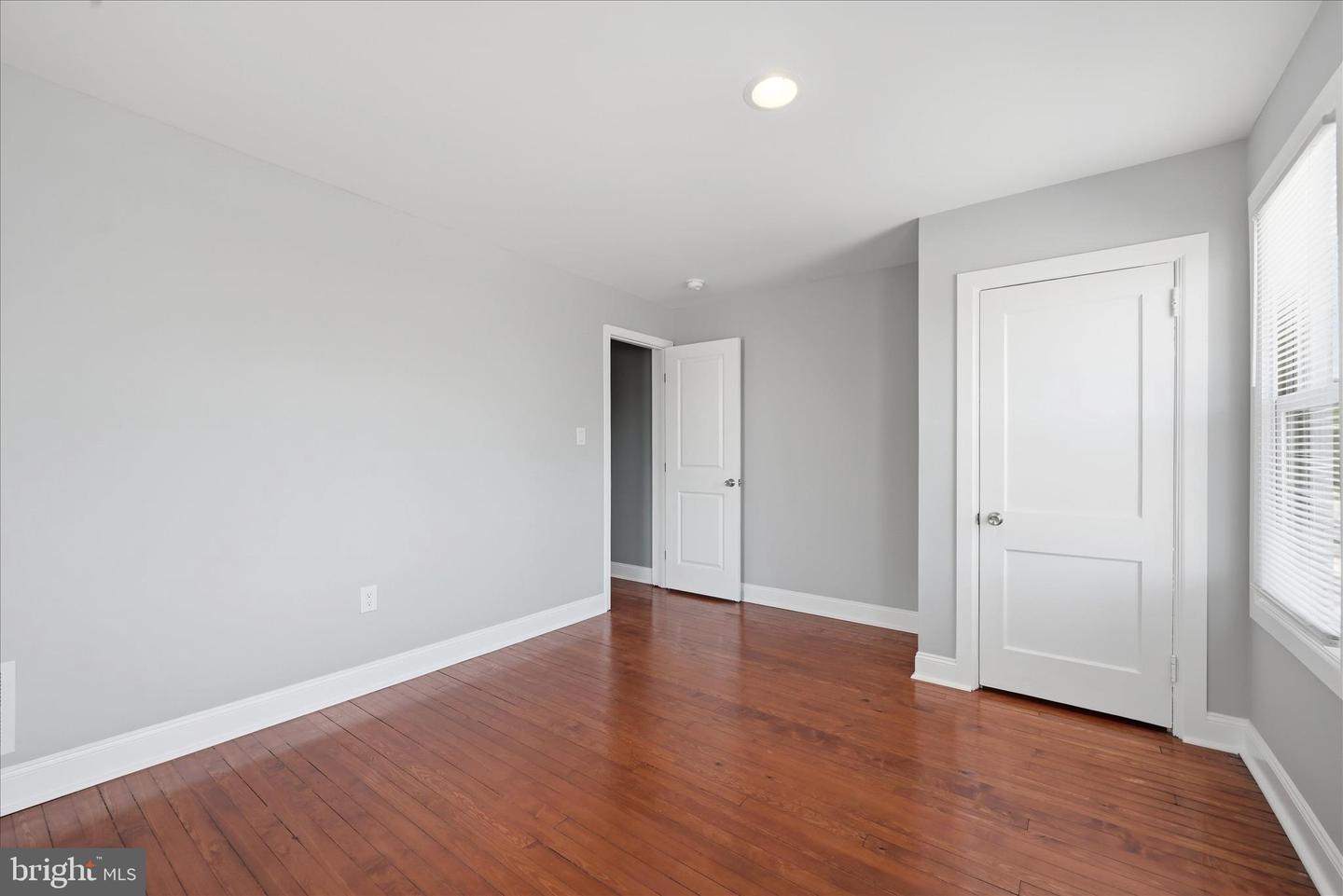 312 E Piccadilly St Property Photo 19