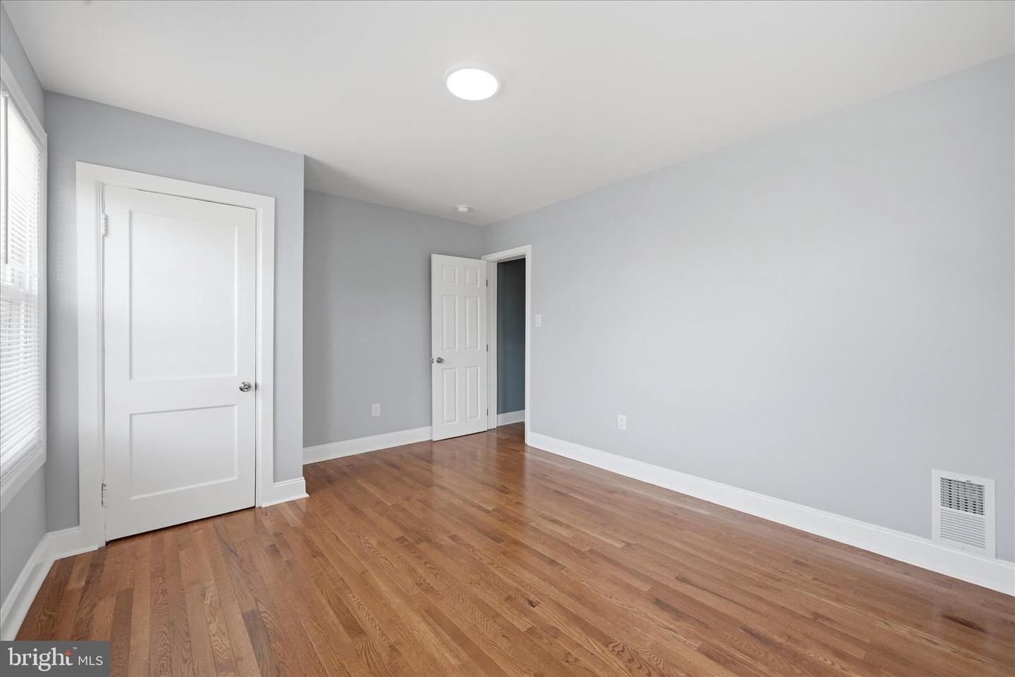 314 E Piccadilly St Property Photo 19