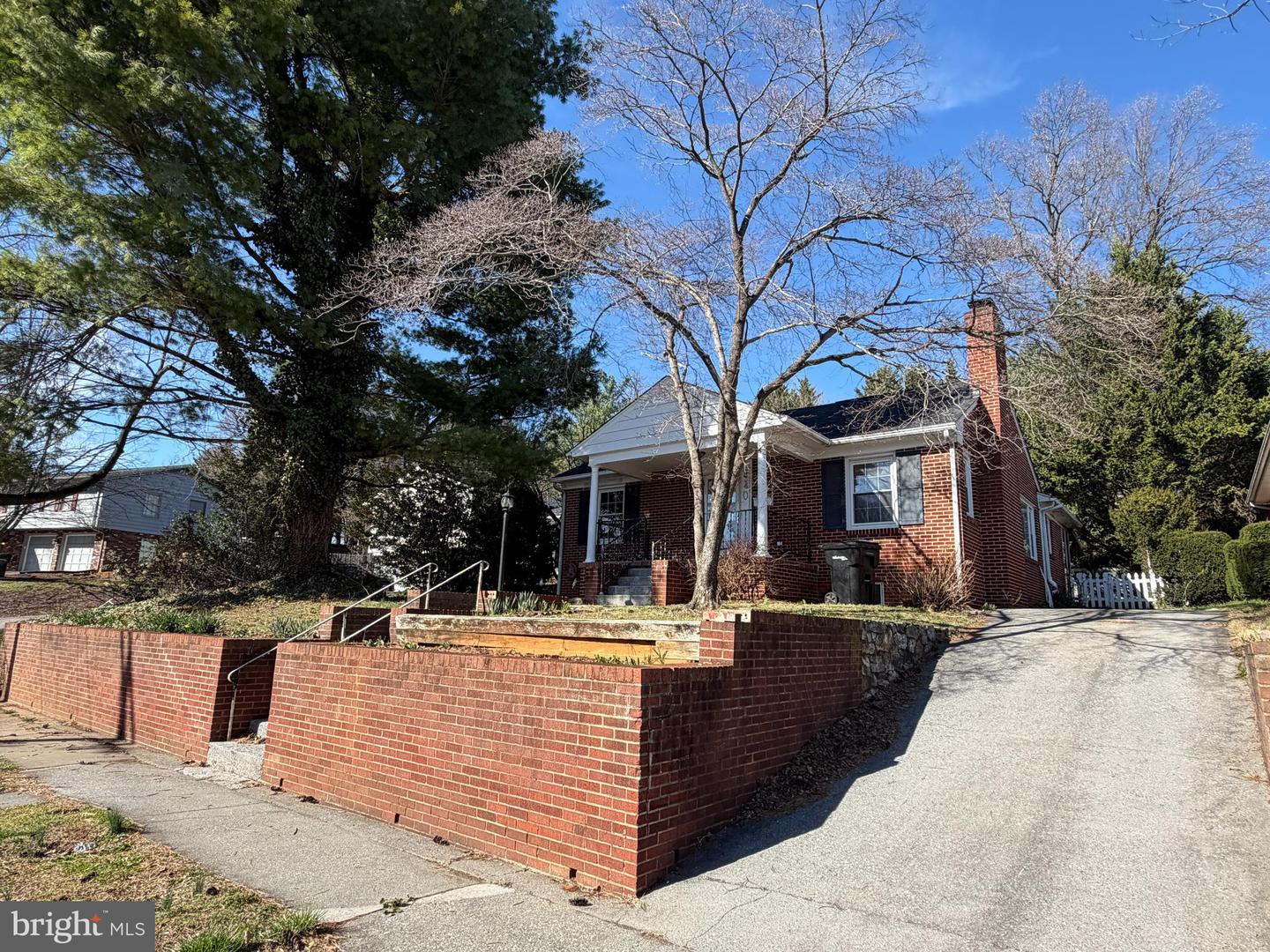 540 BELLVIEW AVE