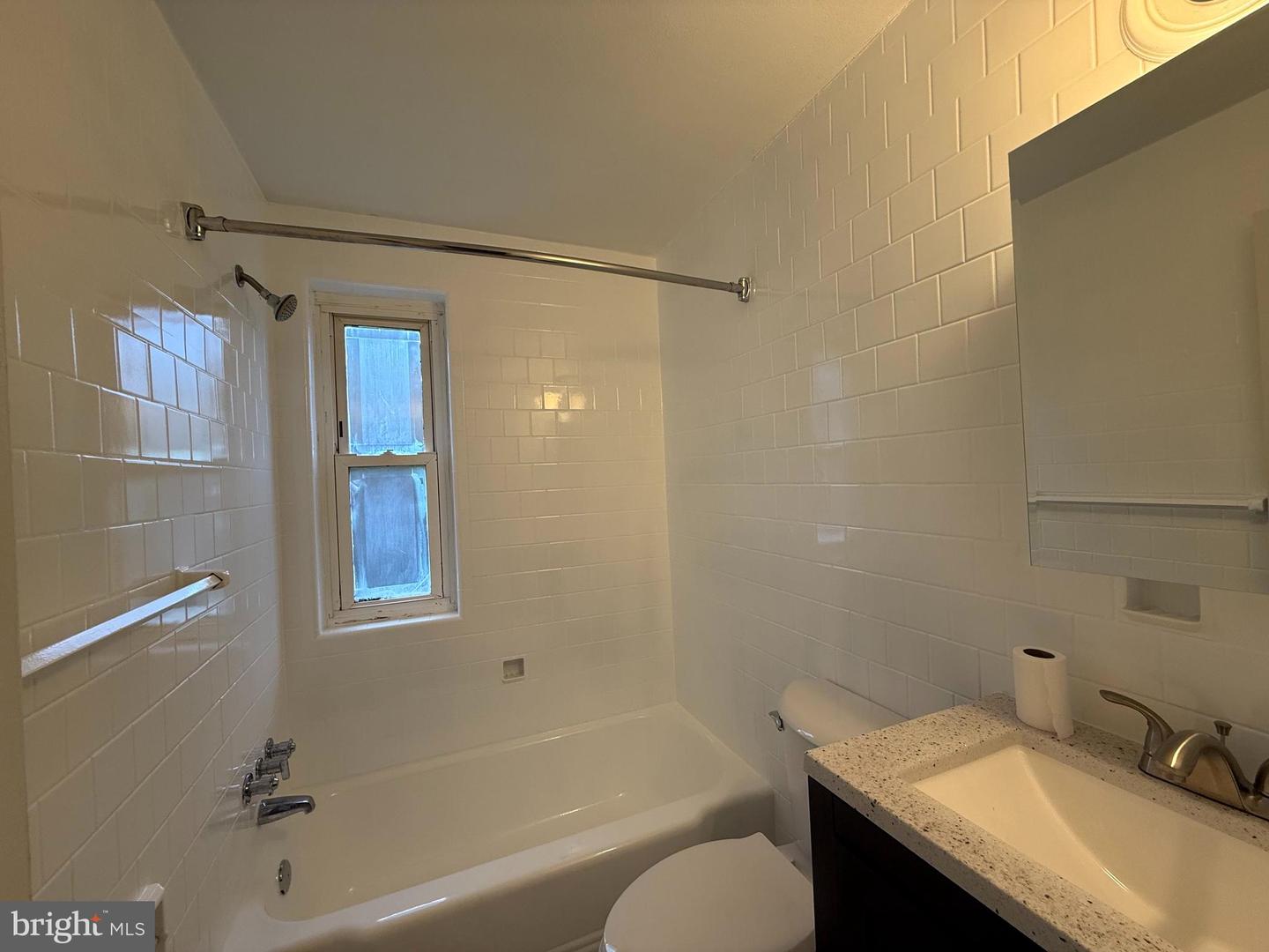 203 E Whitlock Ave Property Photo 5