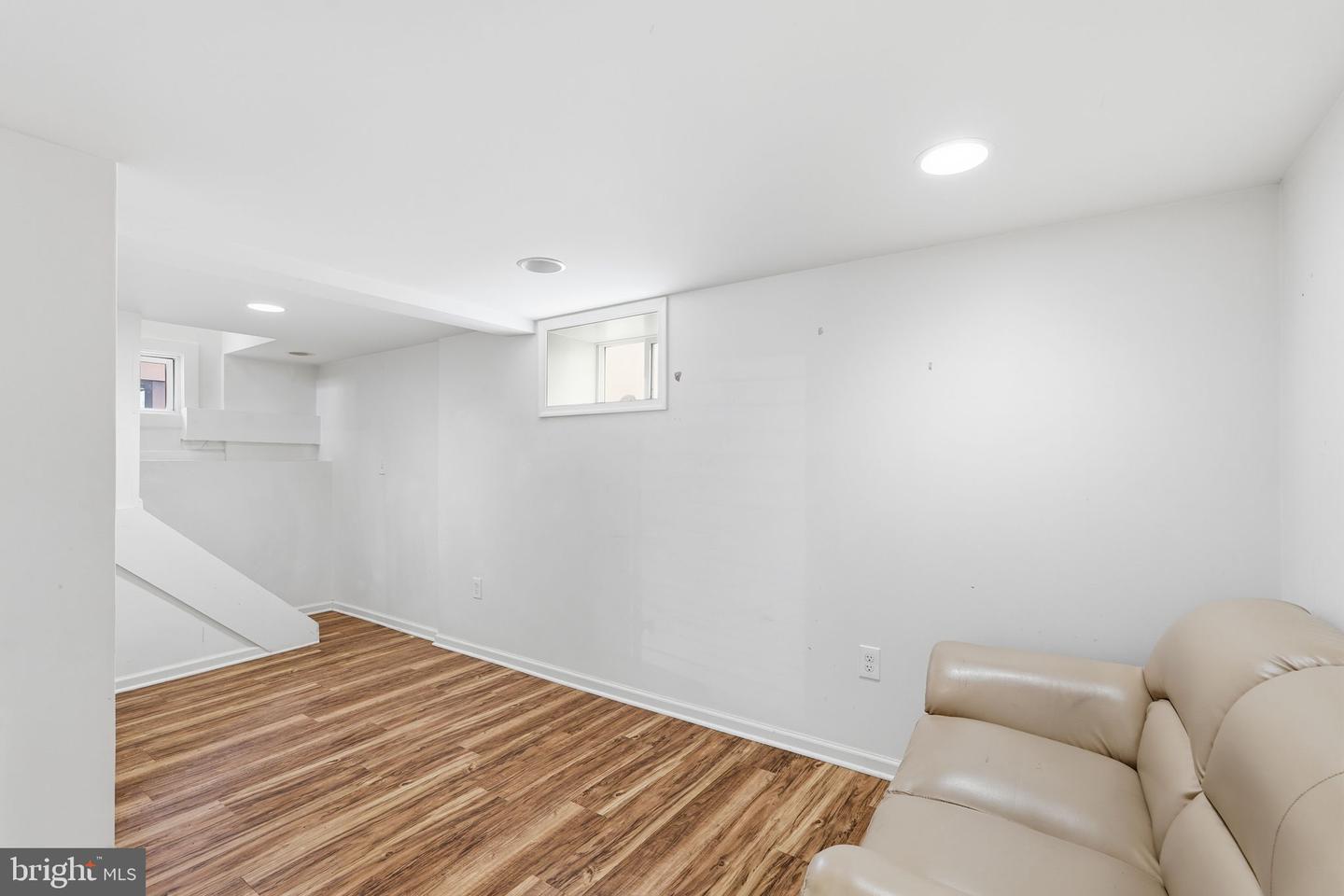 601 Gray Ave Property Photo 11