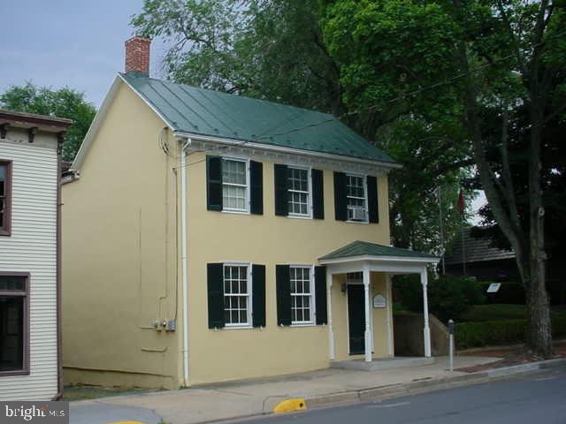 124 S Braddock St Property Photo 1
