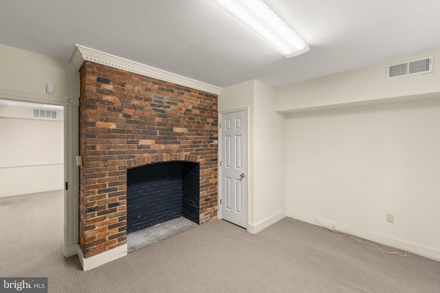 124 S Braddock St Property Photo 8