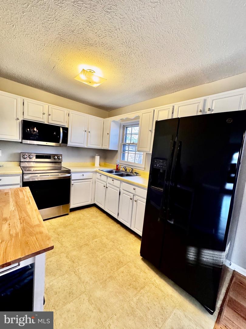 1112 Opequon Ave Property Photo 3