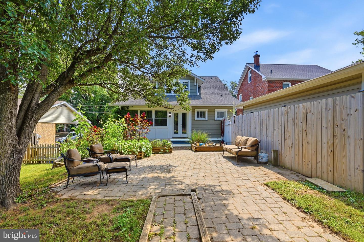 633 Pennsylvania Ave Property Photo 44