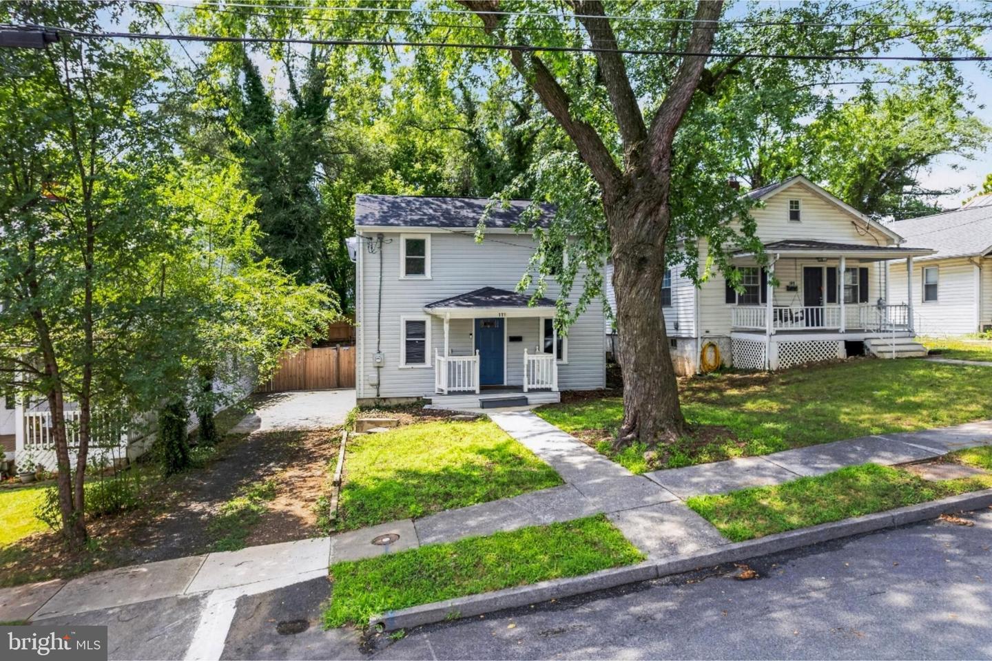 117 E Pall Mall St Property Photo 1