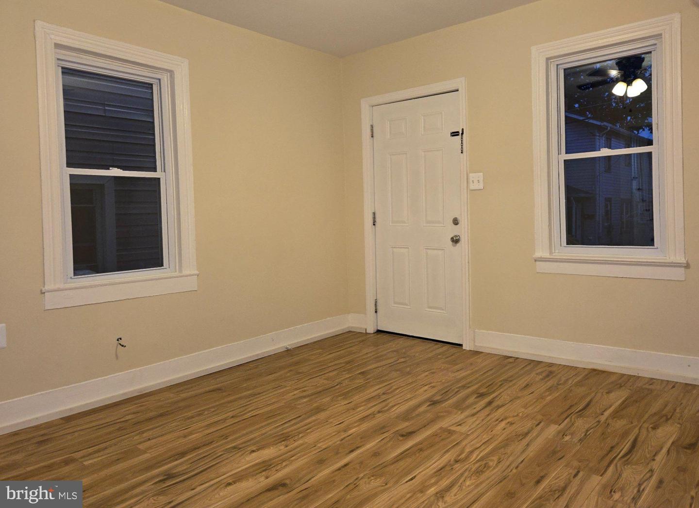 26 E Pall Mall St Property Photo 3
