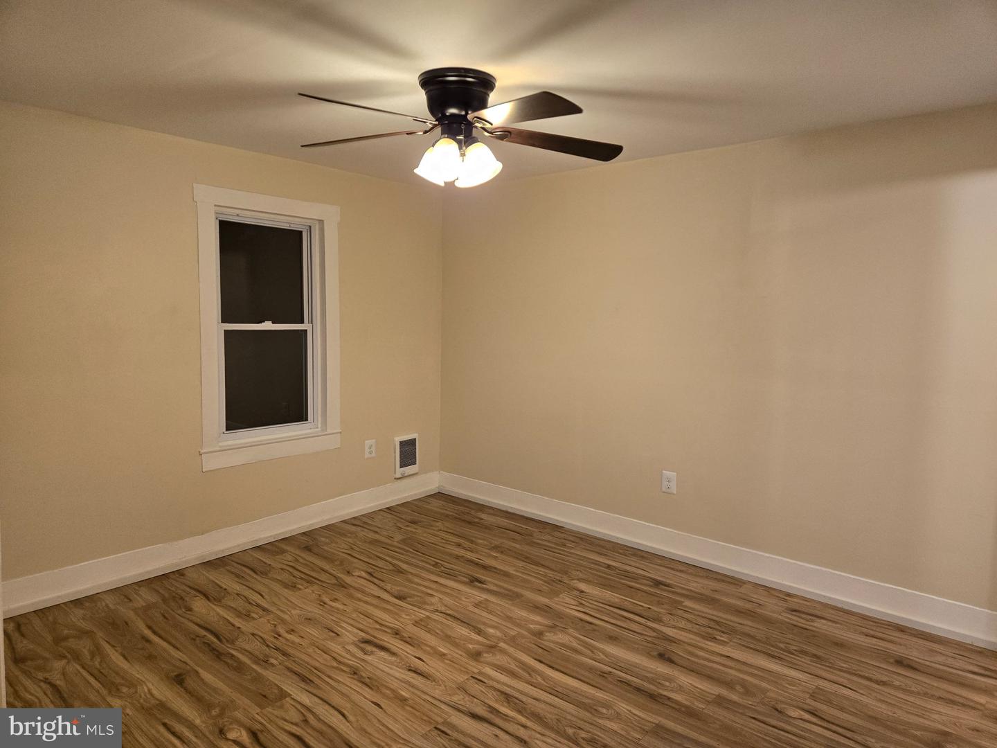 26 E Pall Mall St Property Photo 12