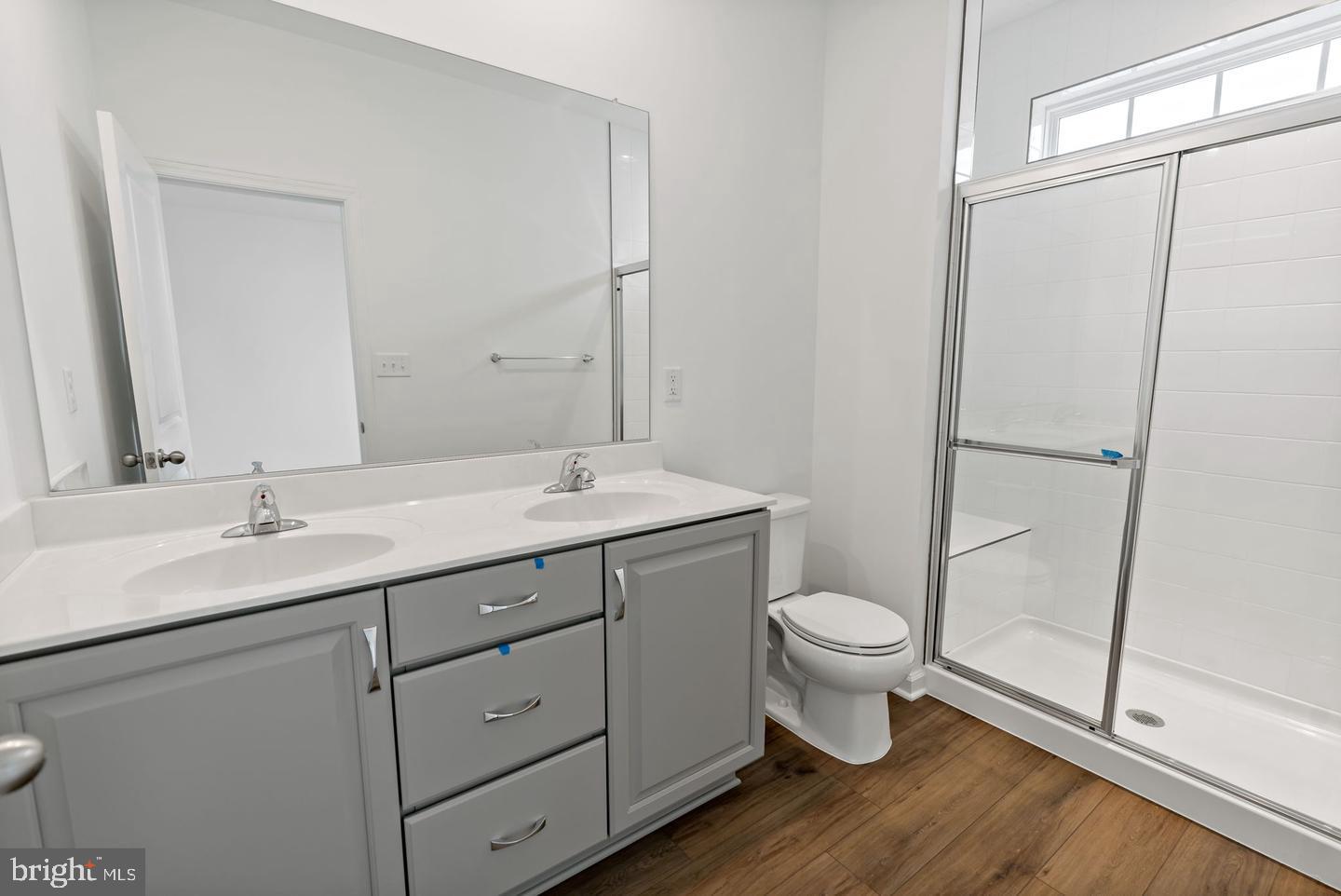 646 Hemsworth Ln Property Photo 12