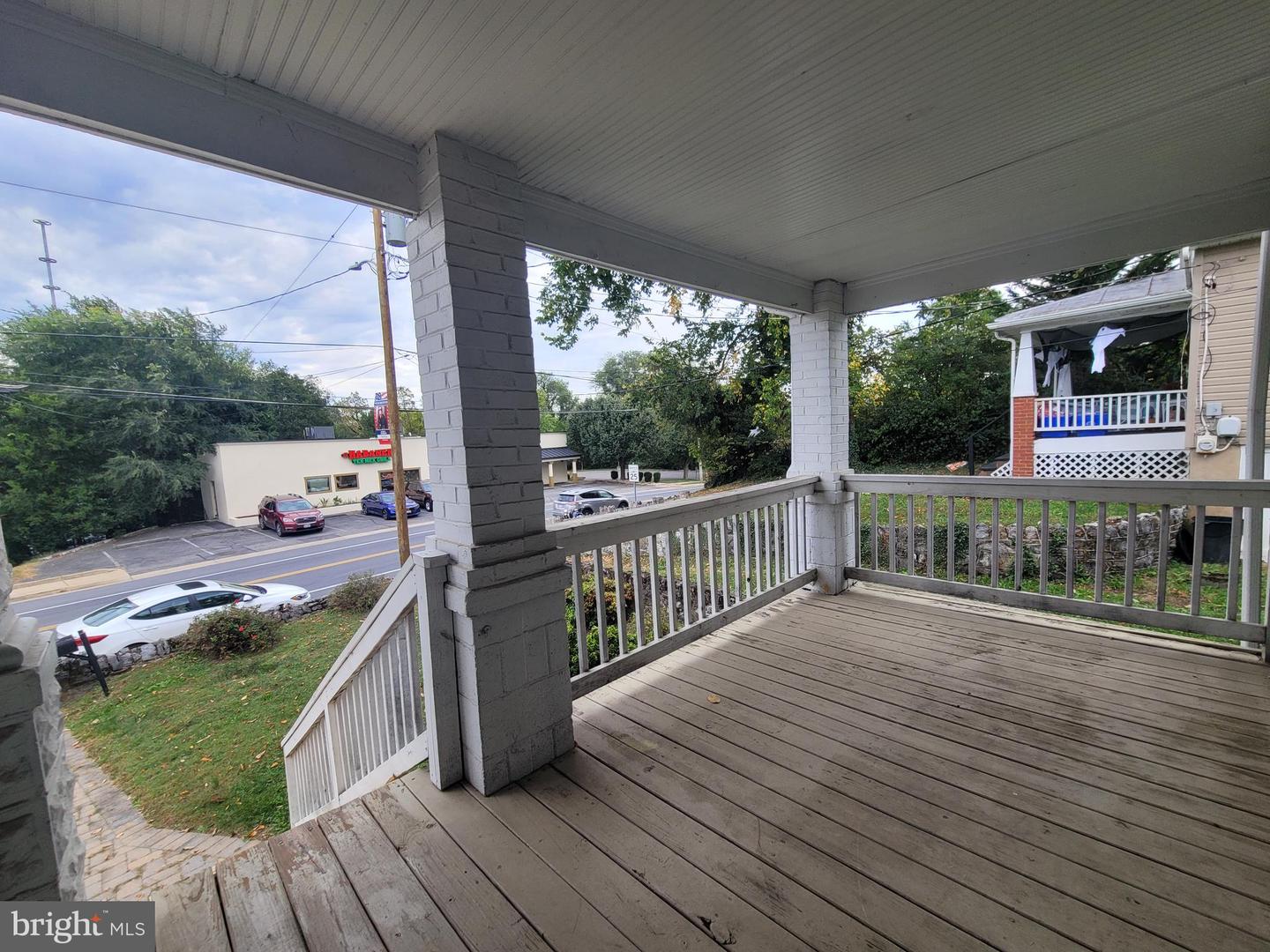 235 Millwood Ave Property Photo 4