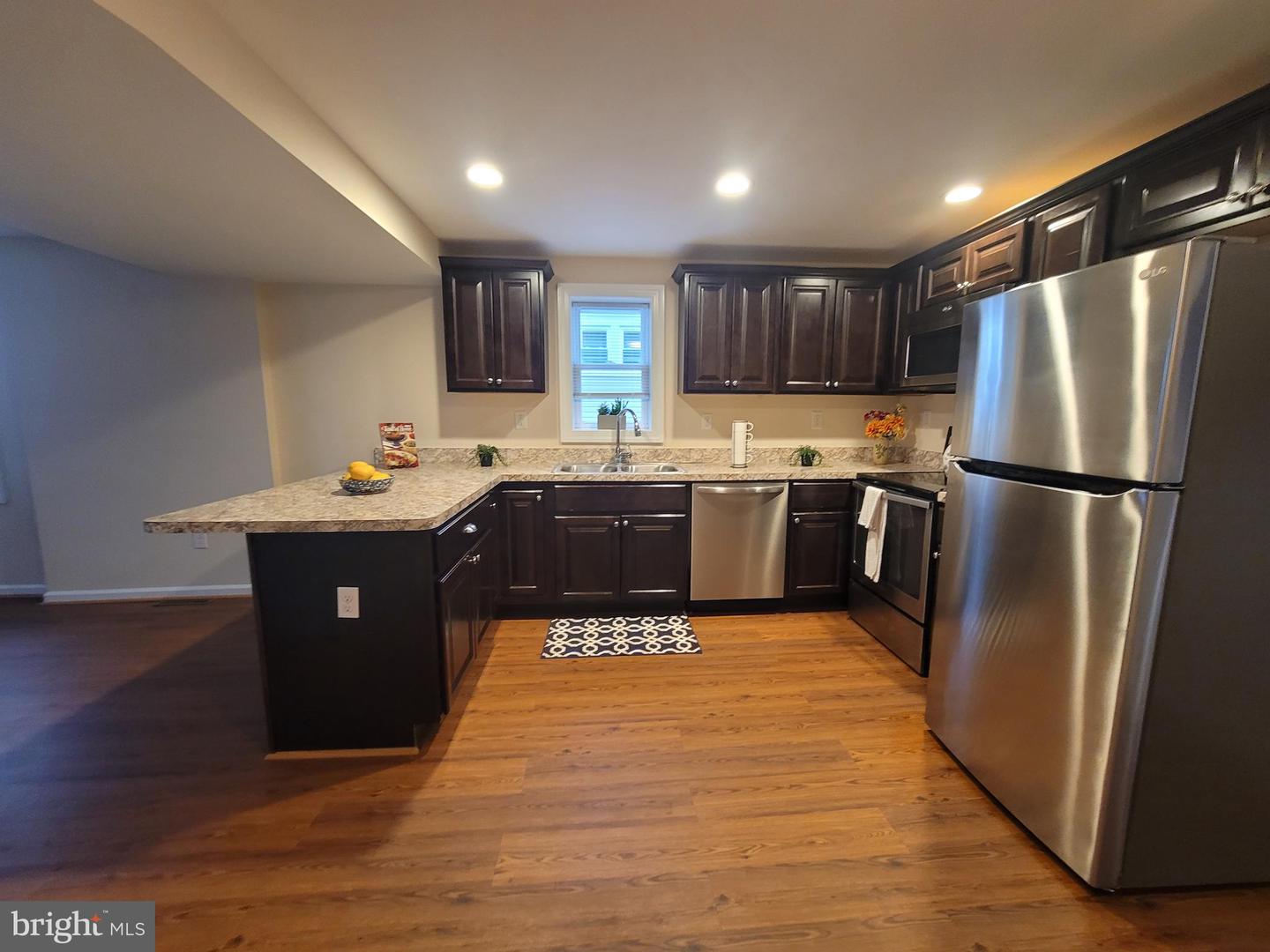 235 Millwood Ave Property Photo 11