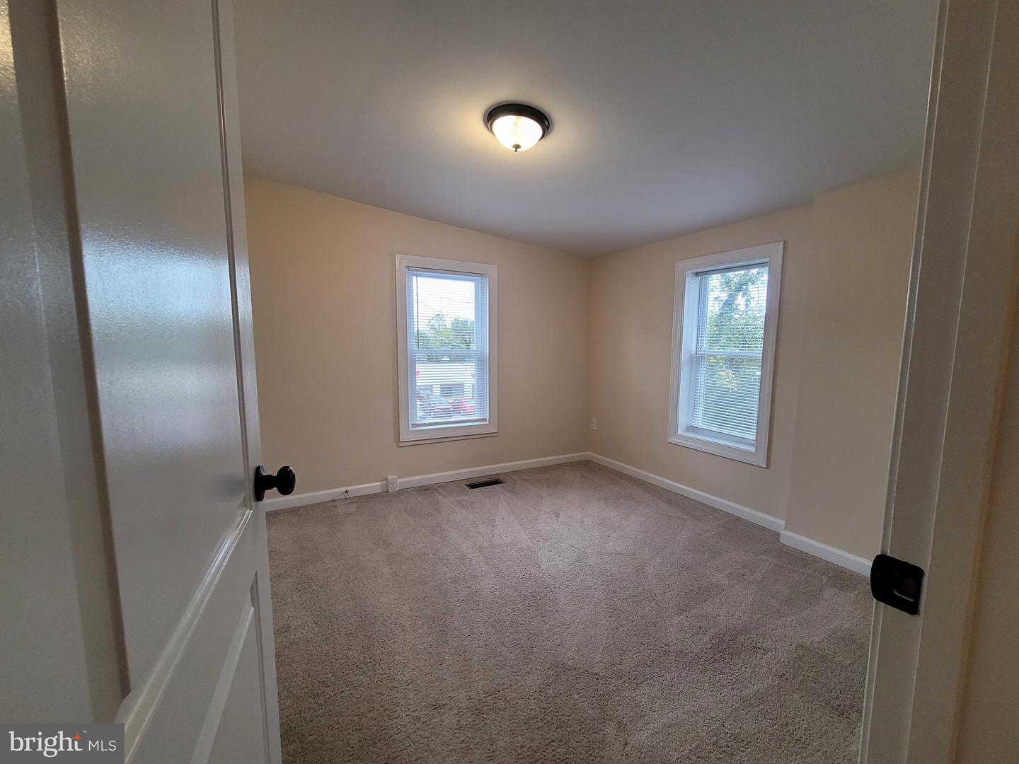 235 Millwood Ave Property Photo 17