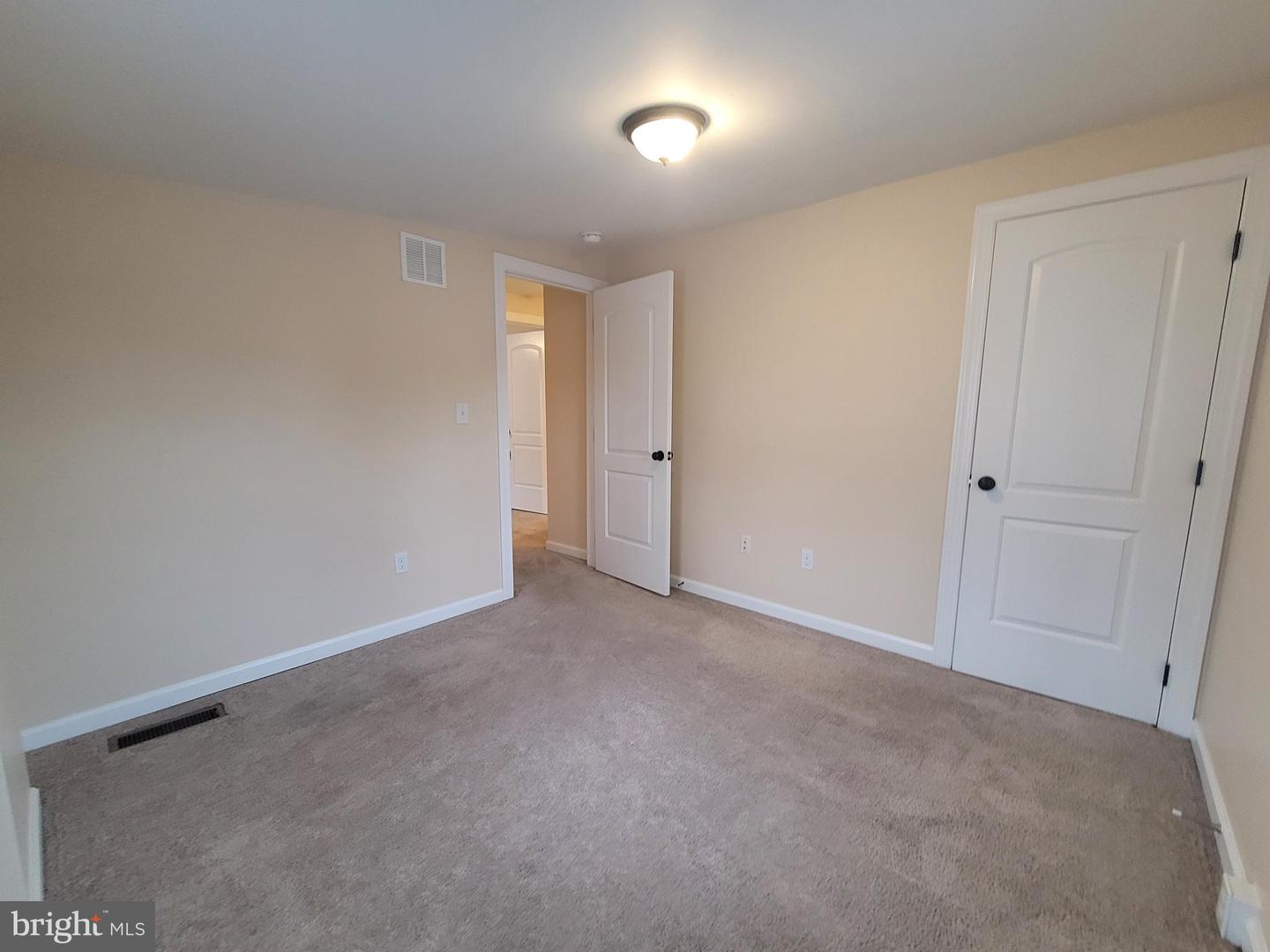 235 Millwood Ave Property Photo 18