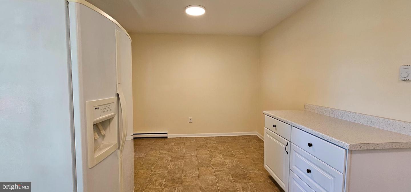 204 E Whitlock Ave Property Photo 4