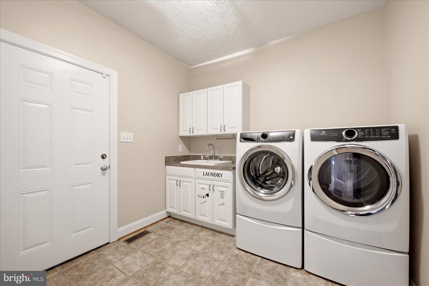 1748 Handley Ave Property Photo 34