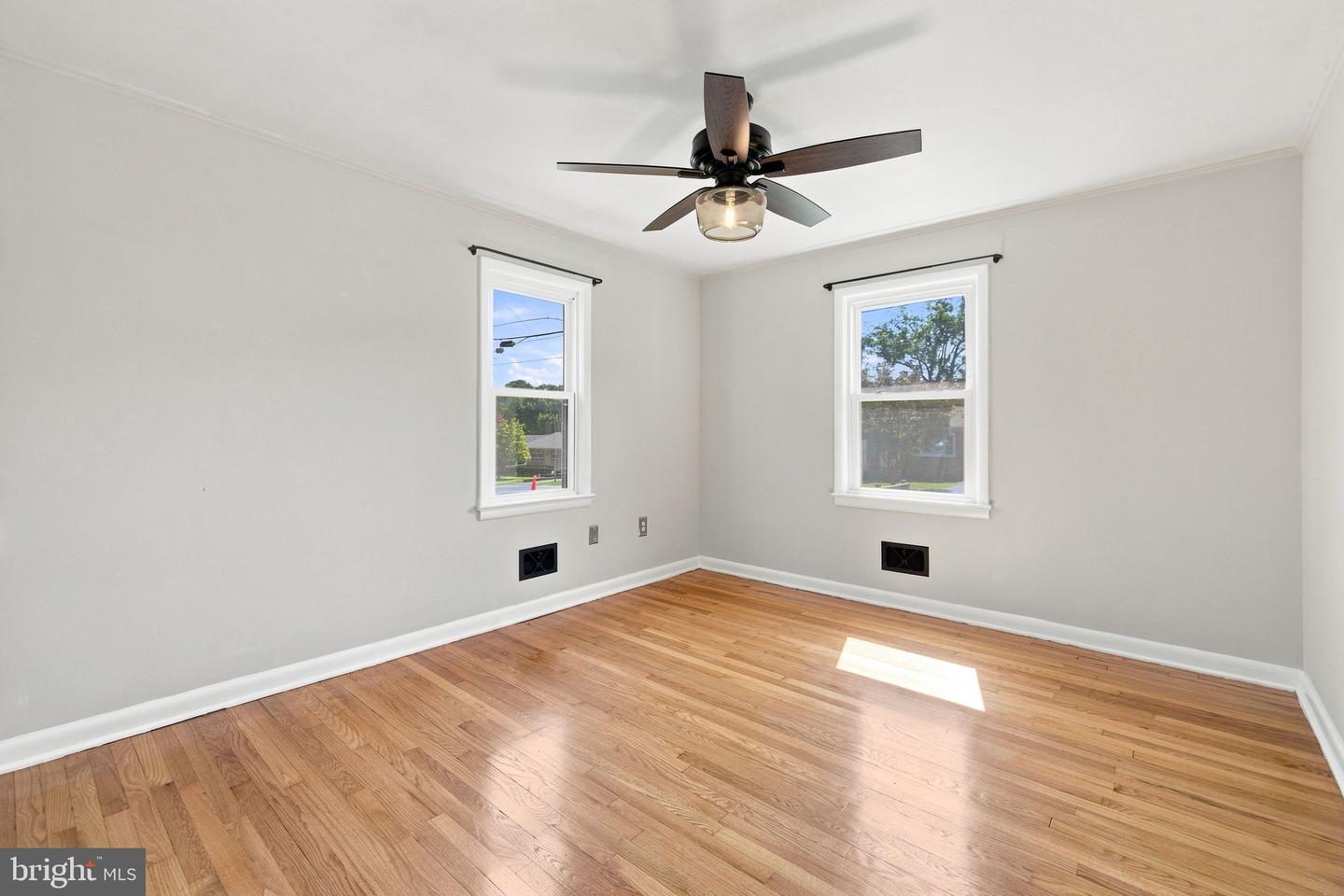 805 Pennsylvania Ave Property Photo 32