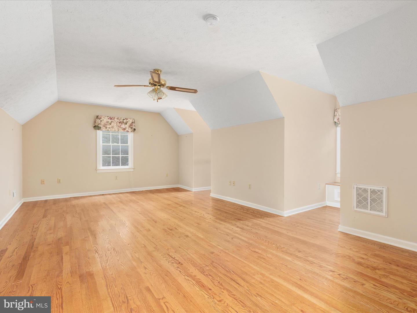 769 Seldon Dr Property Photo 22