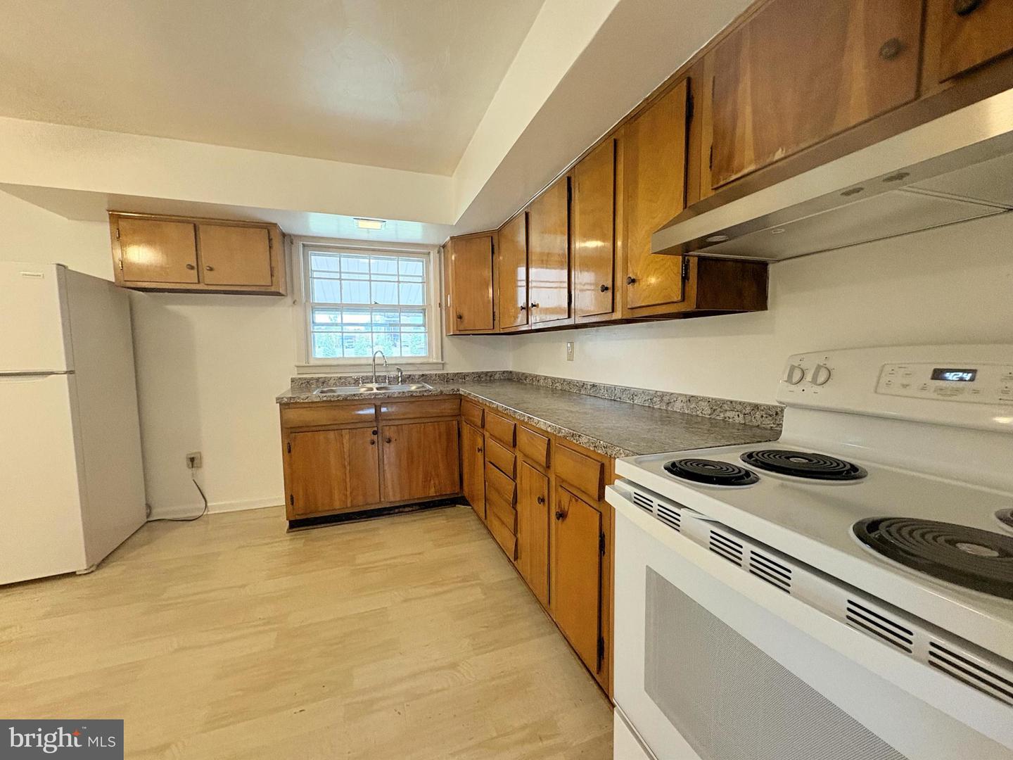 2325 Wilson Blvd Property Photo 4