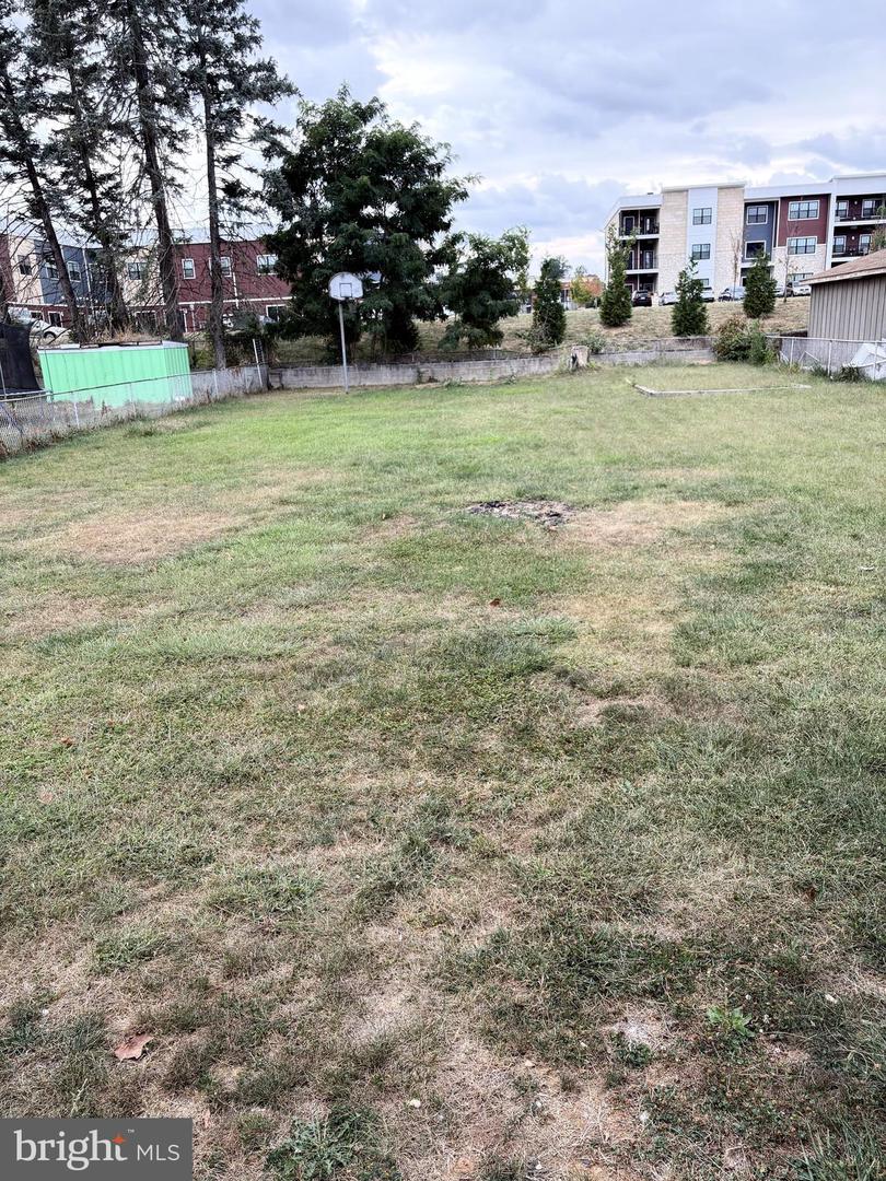 2325 Wilson Blvd Property Photo 24