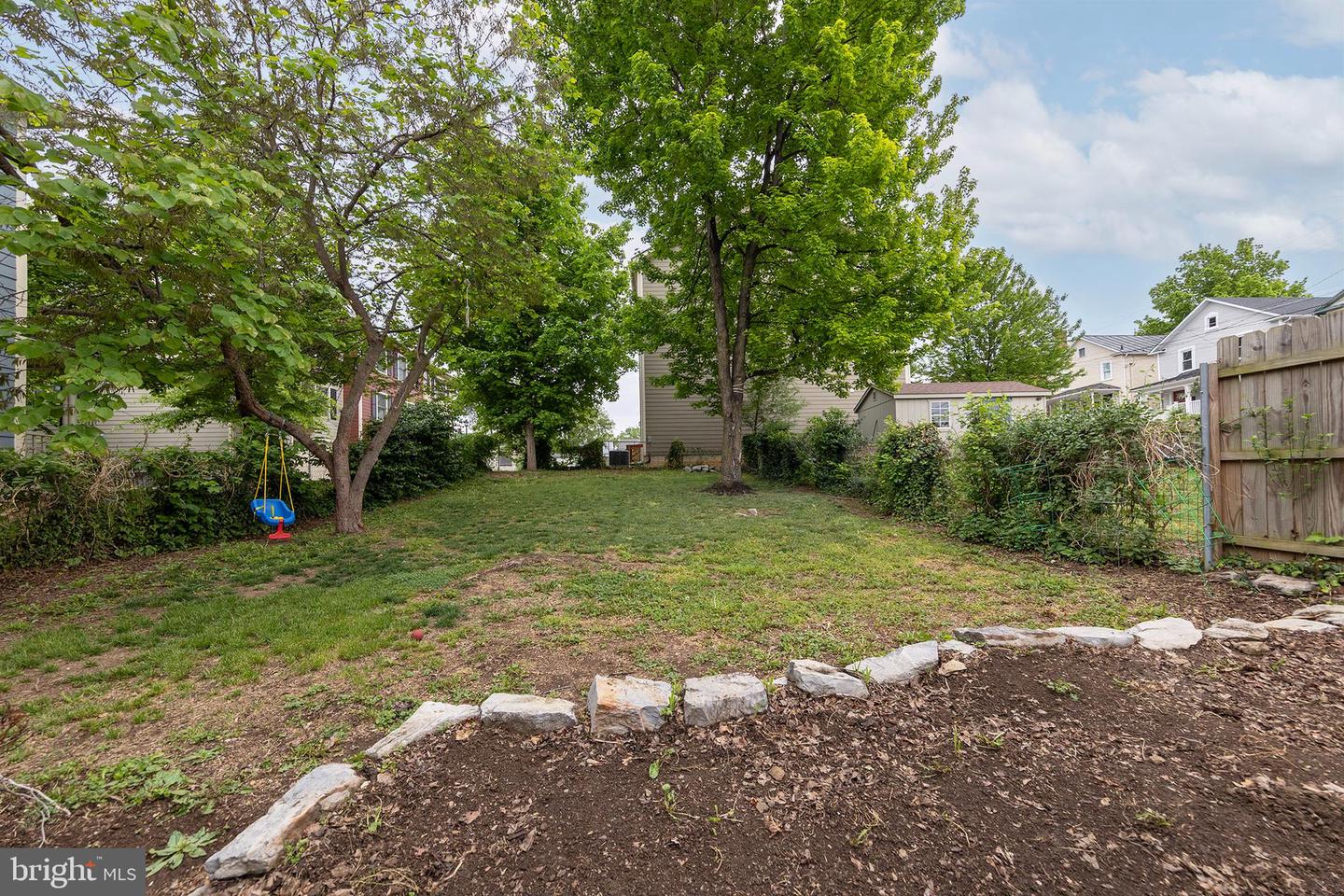 422 S Loudoun St Property Photo 33