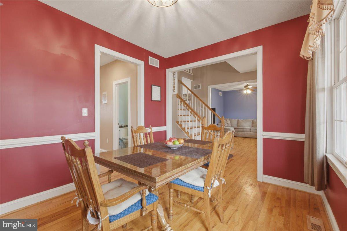 2643 Middle Rd Property Photo 19