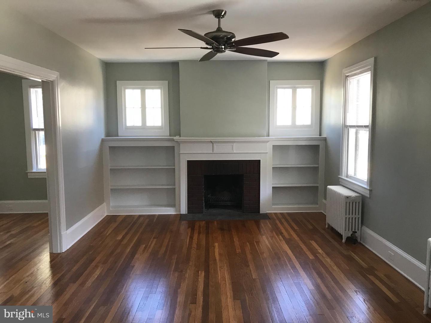 6 W Cecil St Property Photo 11