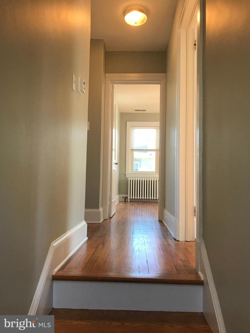6 W Cecil St Property Photo 29
