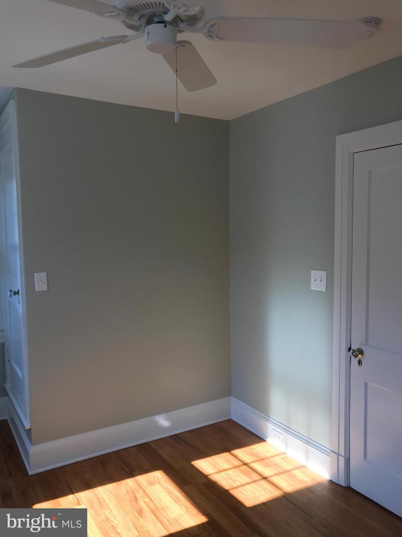 6 W Cecil St Property Photo 38