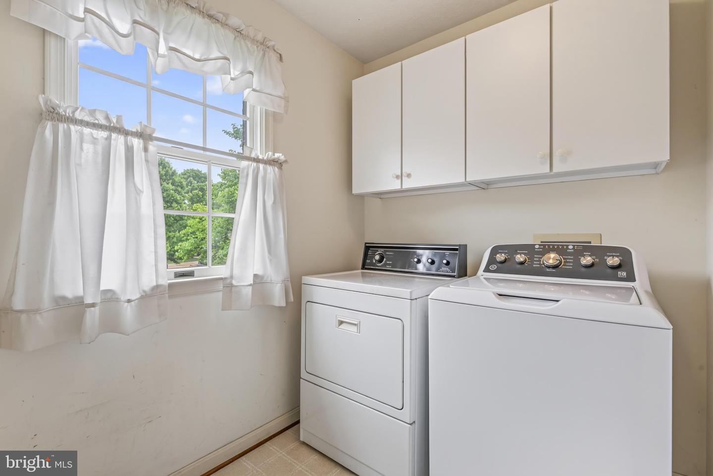 1400 Gordon Pl Property Photo 18