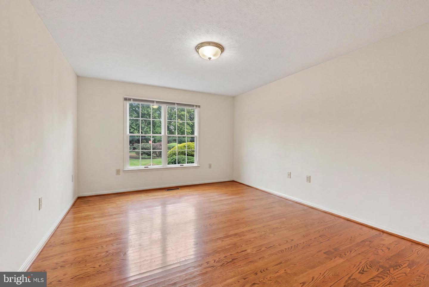 1400 Gordon Pl Property Photo 19
