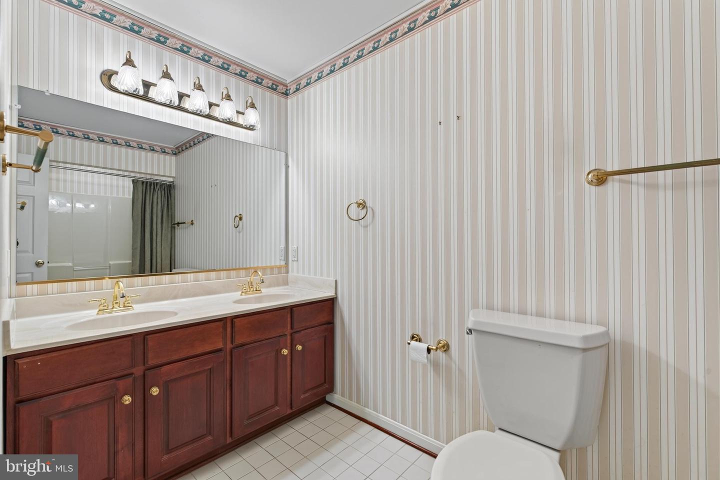 1400 Gordon Pl Property Photo 23